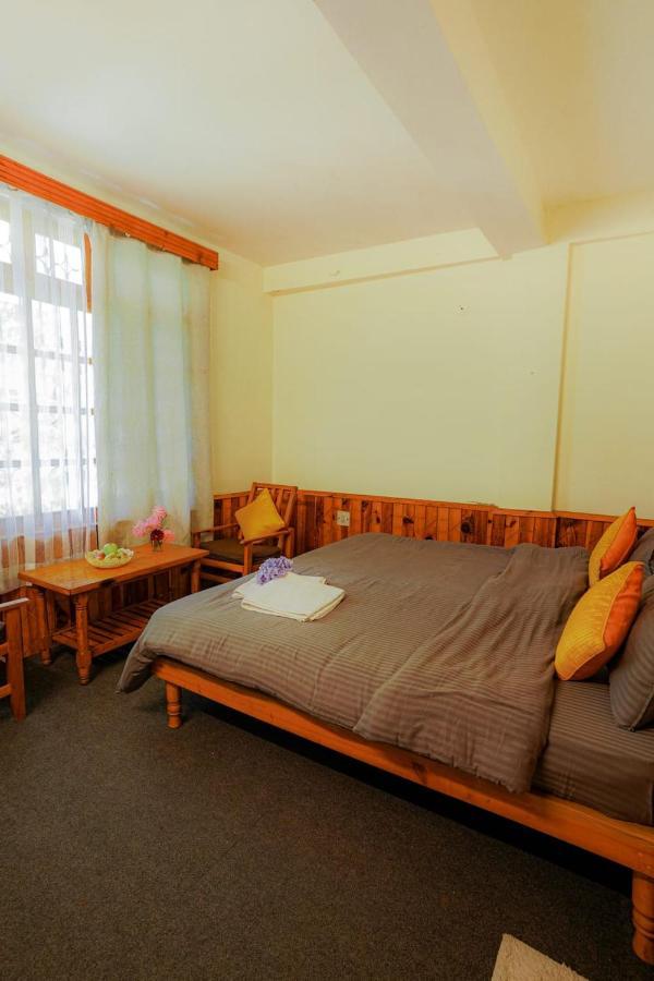 Mars Monkey Hostel & Cafe มะนาลี ภายนอก รูปภาพ