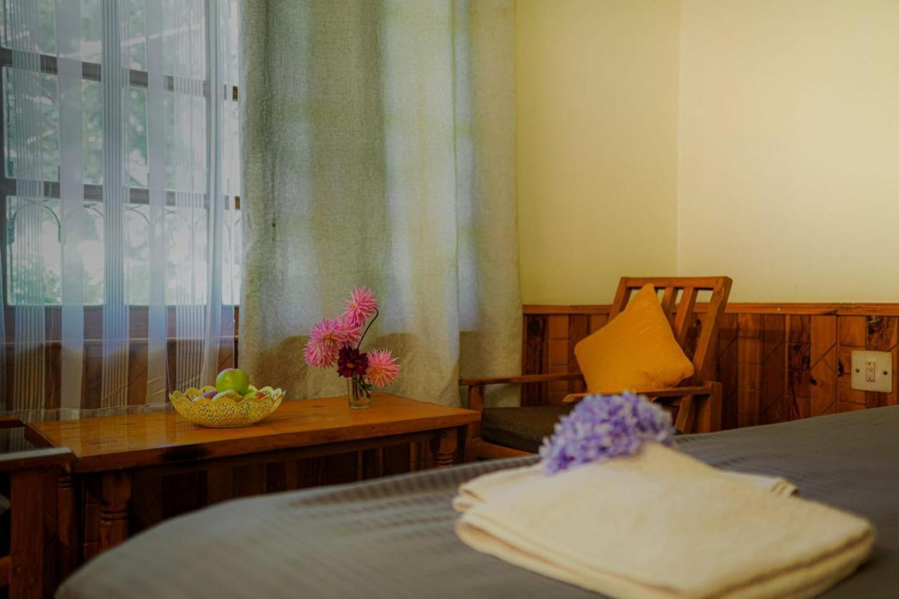 Mars Monkey Hostel & Cafe มะนาลี ภายนอก รูปภาพ