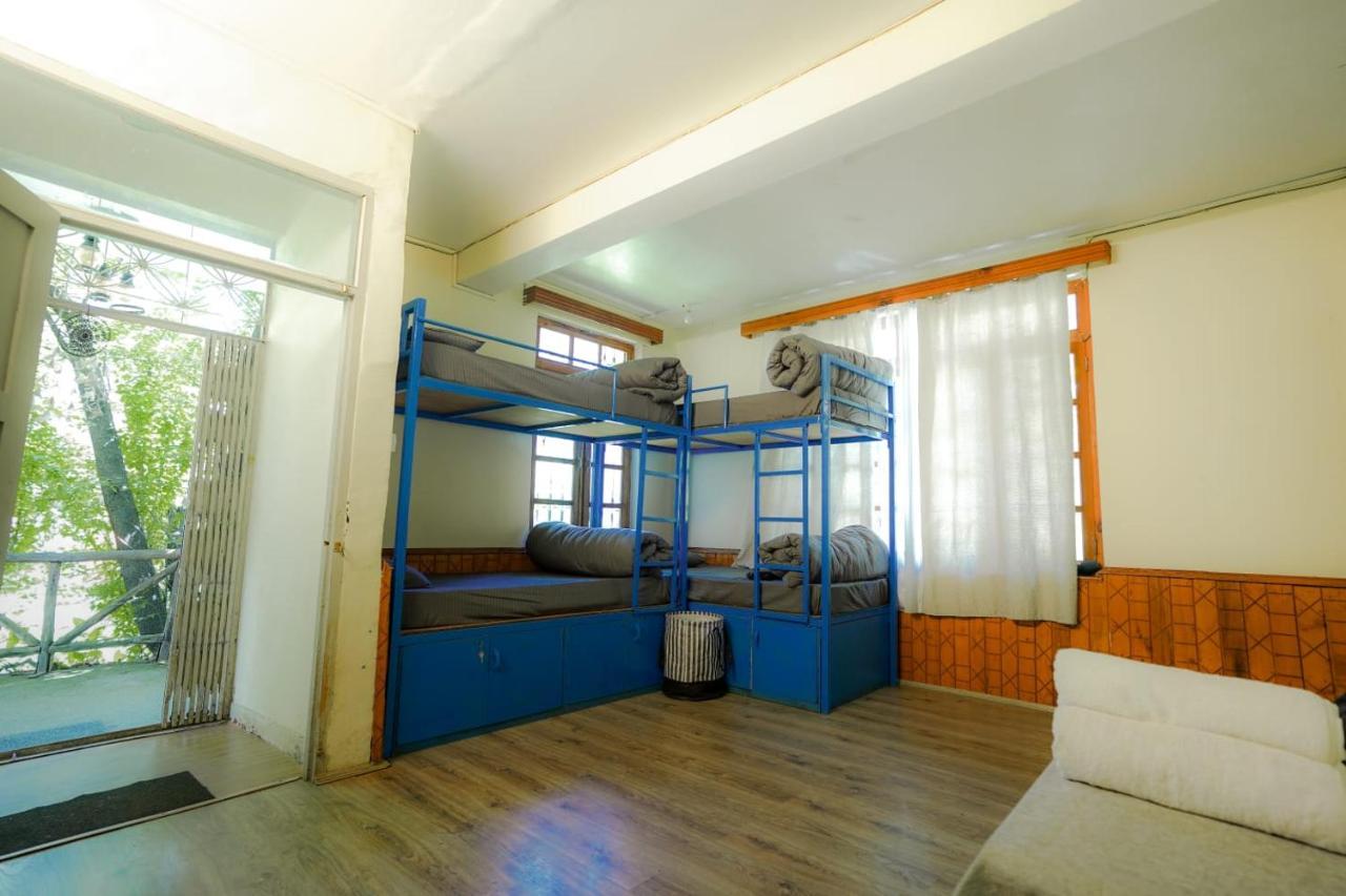 Mars Monkey Hostel & Cafe มะนาลี ภายนอก รูปภาพ